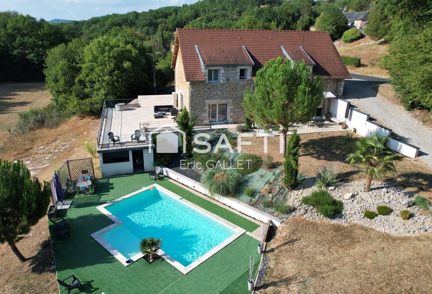 Grange entièrement rénovée 5 pièces avec piscine — photo 1