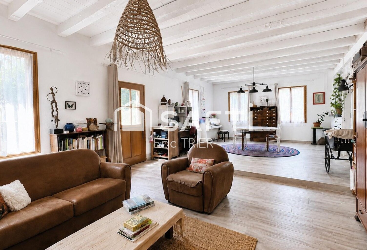 Maison Traditionnelle de 107m2 avec terrain arboré et cloturé de 3560m2 — photo 1