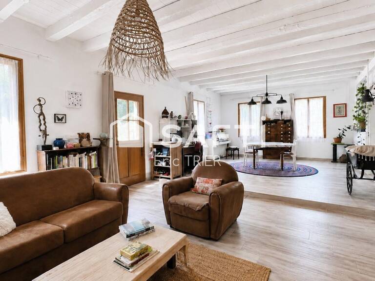 Maison Traditionnelle de 107m2 avec terrain arboré et cloturé de 3560m2 — photo 1
