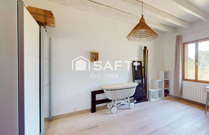 Maison Traditionnelle de 107m2 avec terrain arboré et cloturé de 3560m2 — photo 5