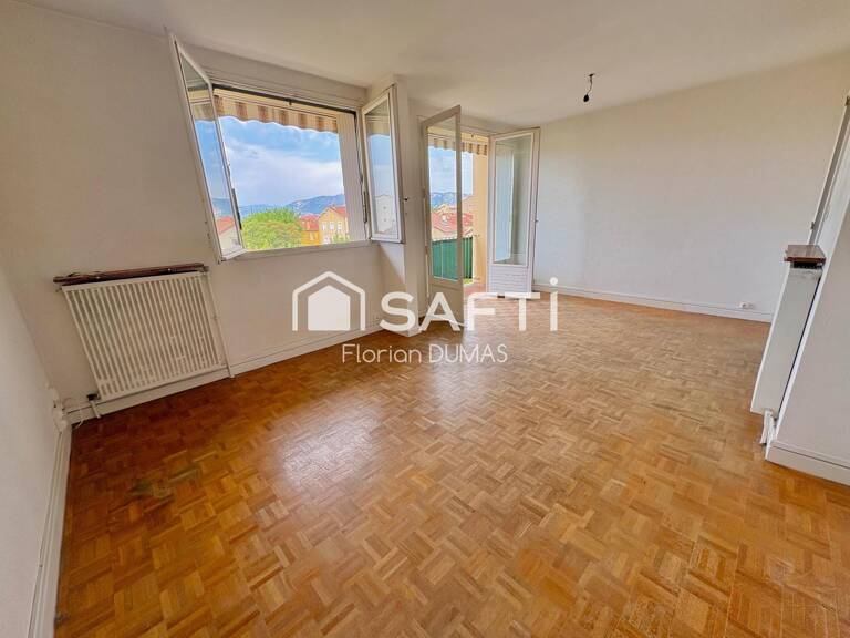T4 avec balcon et parking - secteur Chateauvert — photo 1