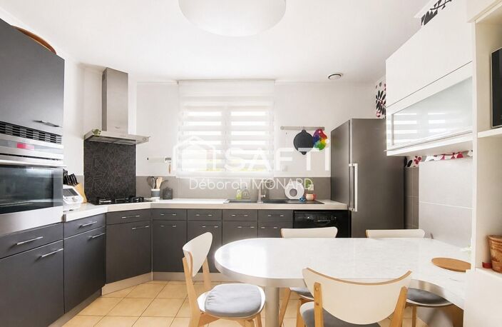 MAISON FAMILIALE SUR SAINT MEDARD EN JALLES — photo 4