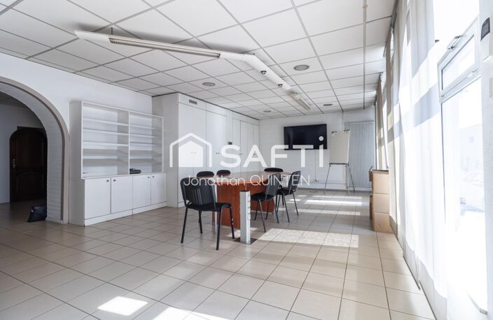 Immeuble avec local commercial et appartement, idéal investisseur ou activité professionnelle — photo 2