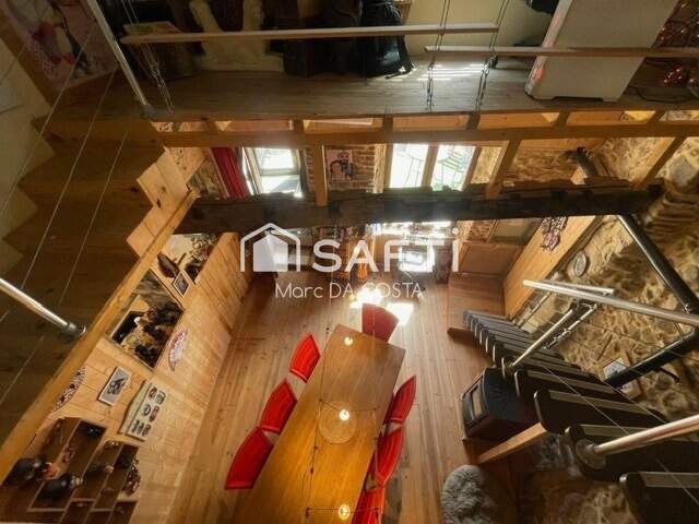 225 m² habitables, nombreuses chambres, cour intérieure. Possibilité de diviser. — photo du bien