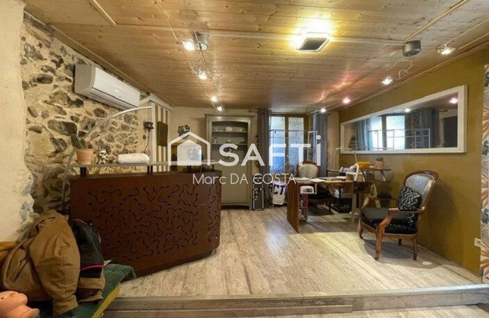 225 m² habitables, nombreuses chambres, cour intérieure. Possibilité de diviser. — photo 2