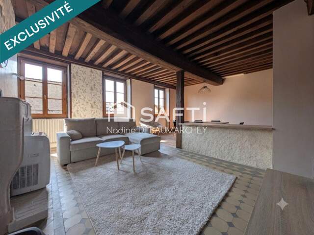 Maison en pierre de 150 m² au cœur de Charolles, idéale pour famille ou profession libérale — photo du bien