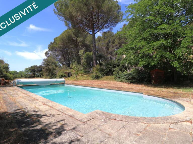 Lambesc, ensemble immobilier 280m² sur 7hectares — photo 1