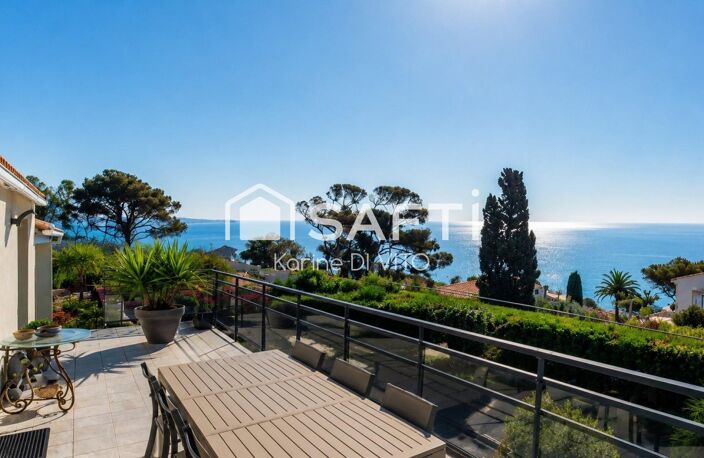 Vue mer - Piscine - Boulodrome - Garage et stationnement — photo 4
