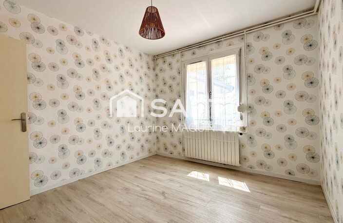 Maison plain pied disposant de trois chambres — photo 5