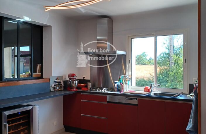 Vente maison 7 pièces 123 m² Bourbon-Lancy (71140) — photo 2