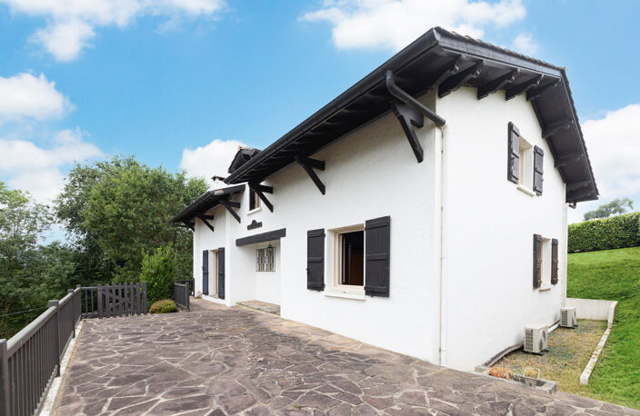 Maison familiale avec vue montagnes, au calme absolu — photo 2