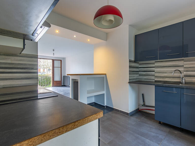Appartement T2 52,45m2 traversant avec loggia et cave — photo 1