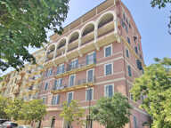 AJACCIO Casone - F5 141m2 Cours Général Leclerc — photo 2