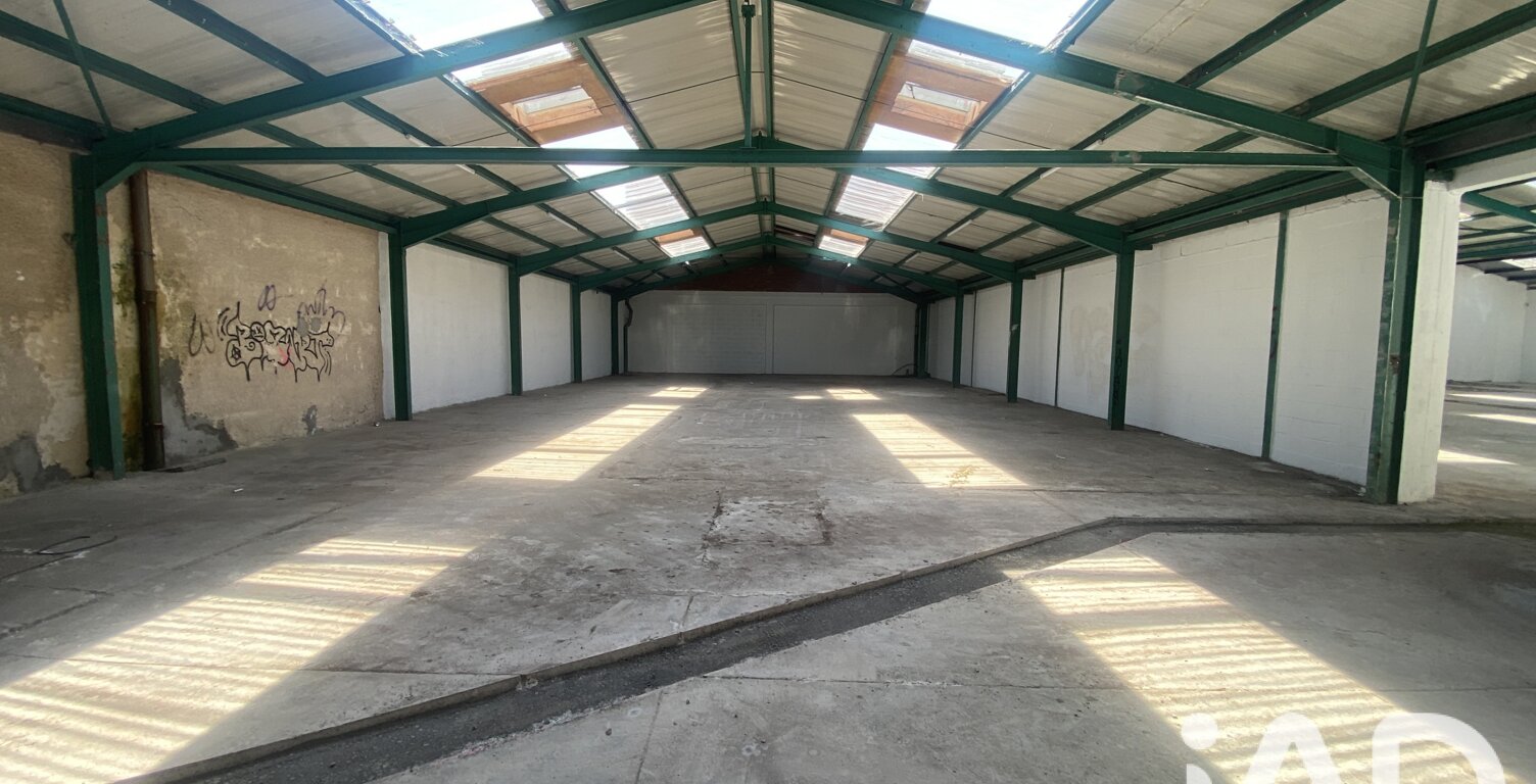 Vente Garage 387 m&sup2; — photo 1