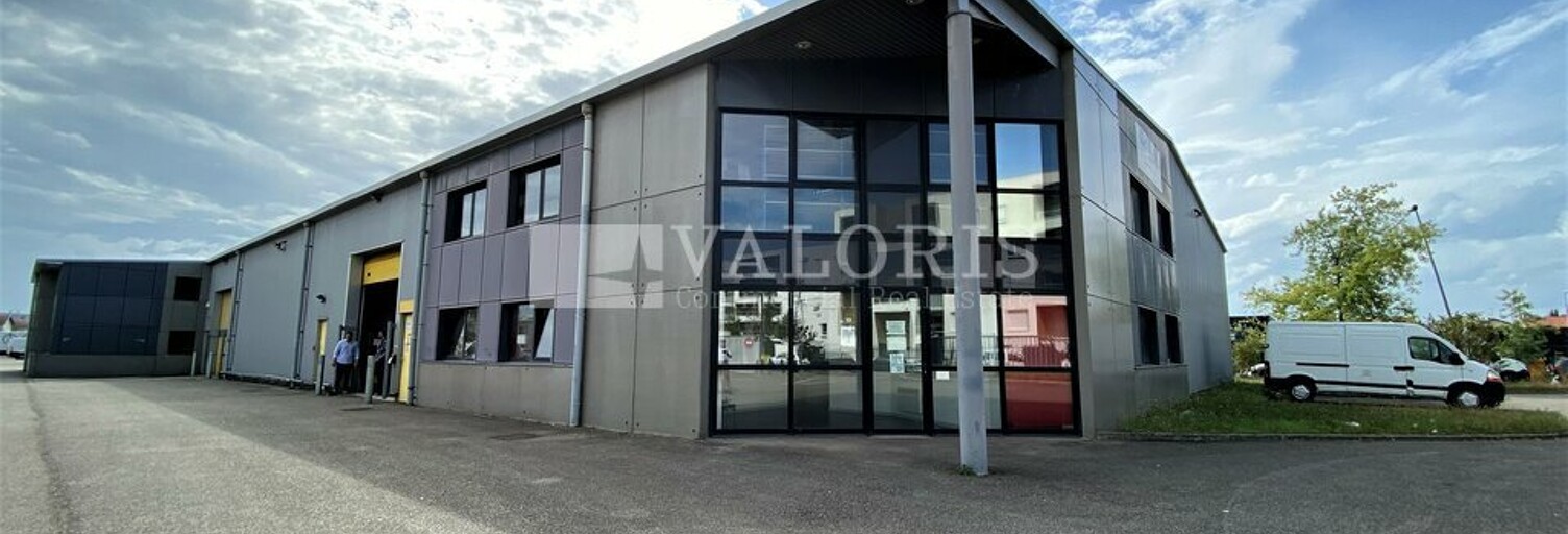 Commerce  1088 m² à louer à Vaulx-en-Velin (69120)