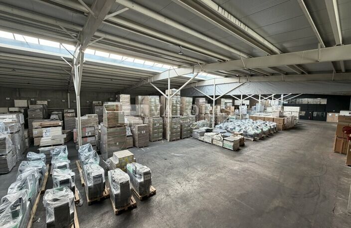 ENTREPOT - LOGISTIQUE à LOUER — photo 3