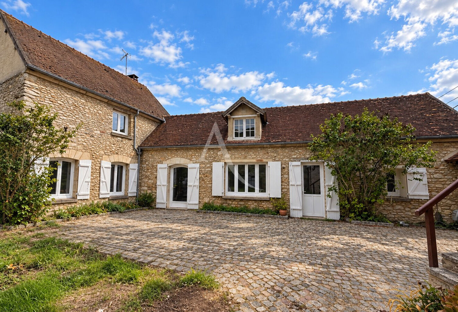 Maison en pierre dans le Vexin — photo 1