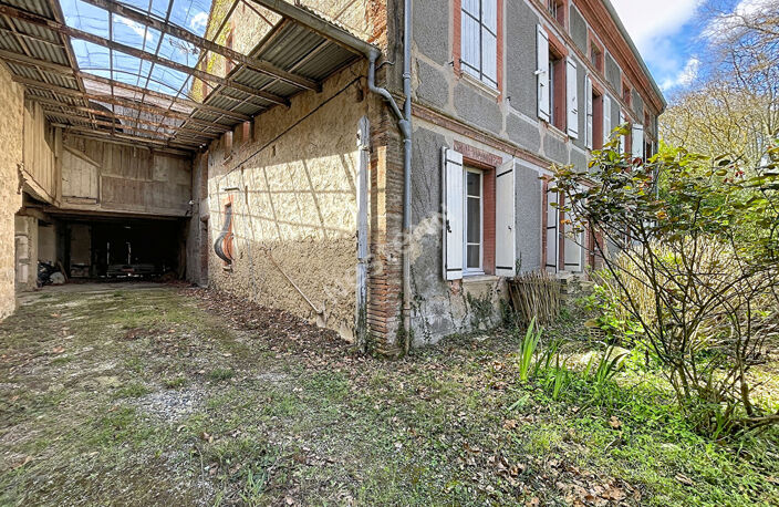 A vendre, Ensemble immobilier, à rénover d'environ 600m² , terrain 6120m² sur la commune de Gardouch — photo 2