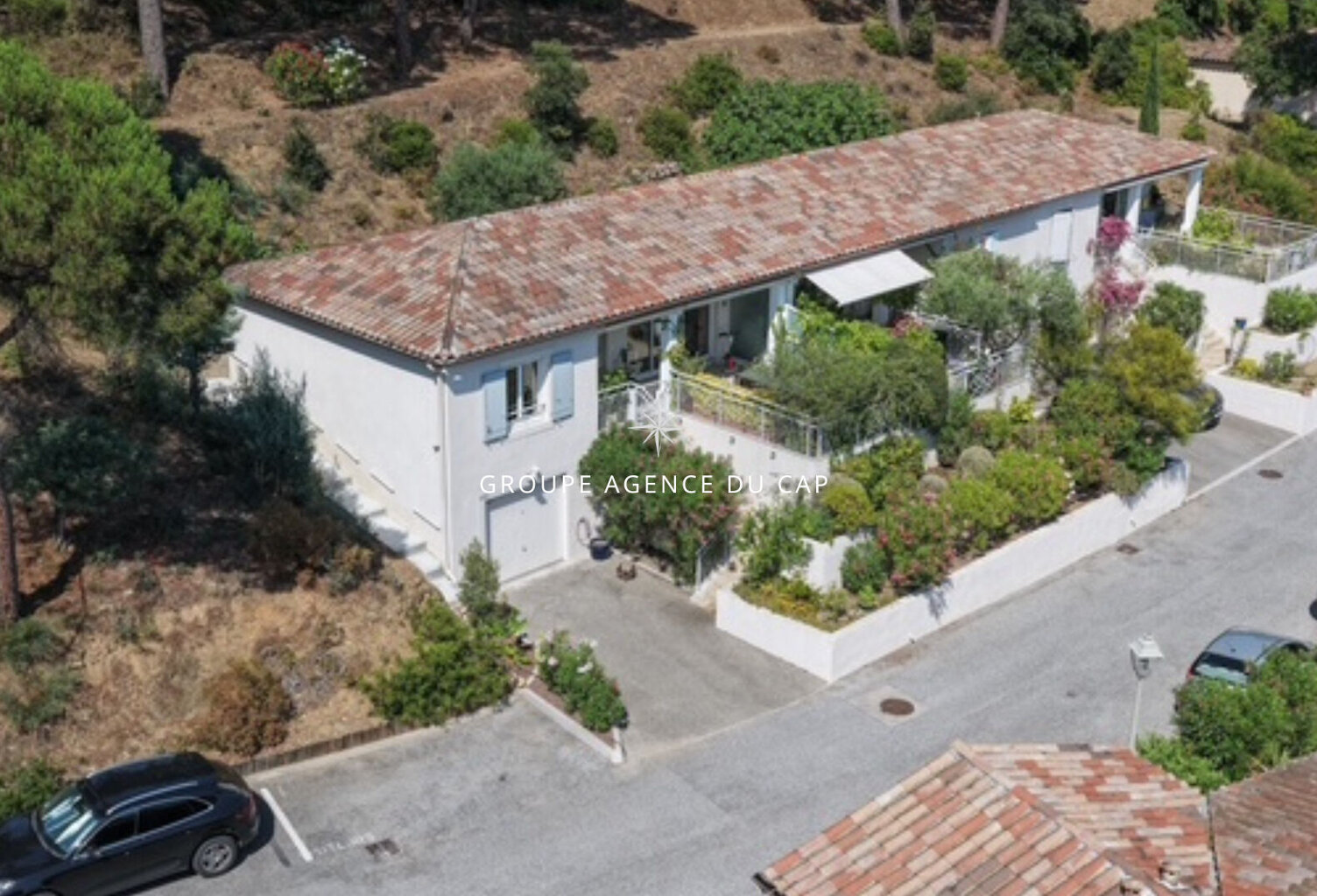 APPARTEMENT A VENDRE 3 PIECES AVEC GARAGE SUR SAINTE MAXIME PROCHE DES COMMODITES ET DU CENTRE VILLE — photo 1