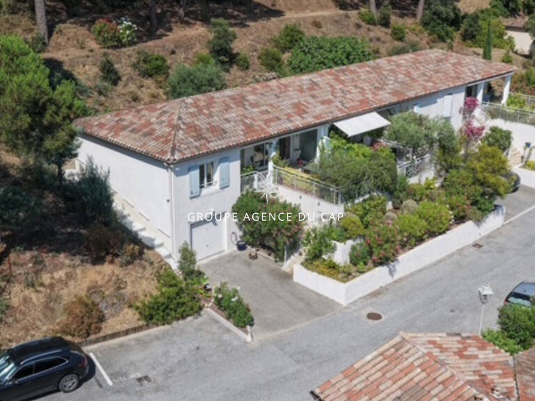 APPARTEMENT A VENDRE 3 PIECES AVEC GARAGE SUR SAINTE MAXIME PROCHE DES COMMODITES ET DU CENTRE VILLE — photo 1
