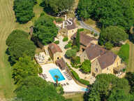 A proximité du chateau de Bonaguil, Domaine de caractère du XVI siècle avec maison principale , gites — photo 3