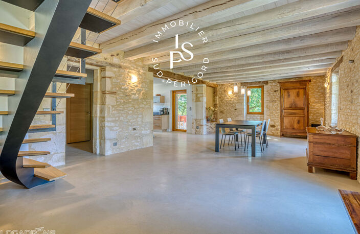 A proximité du chateau de Bonaguil, Domaine de caractère du XVI siècle avec maison principale , gites — photo 5