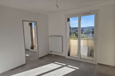 Appartement 3 pièces 875 €
