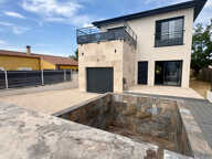 Villa neuve avec piscine — photo 2