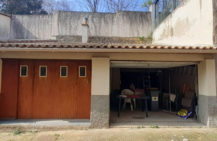  À Vendre à Roujan  Ensemble Immobilier avec Potentiel Locatif — photo 3