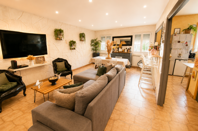 Appartement 5 pièces 220000 €