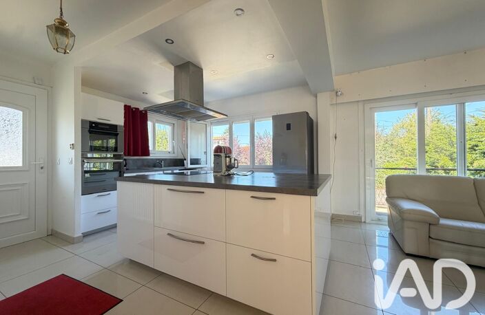 Vente Maison traditionnelle 6 pièces — photo 2