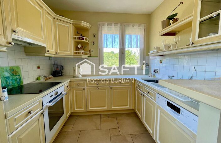 Maison 163 m2, 4 chambres, 2337 m2 de terrain — photo 4