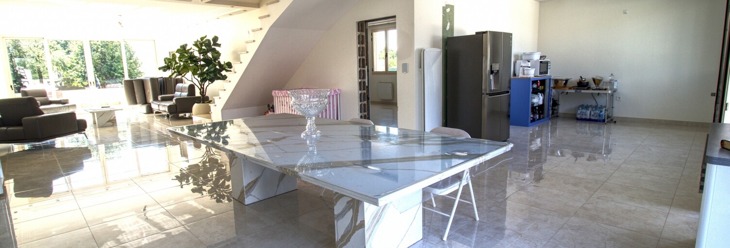 Maison 5 Pièces 255 m² à vendre à Méry-sur-Marne (77730)