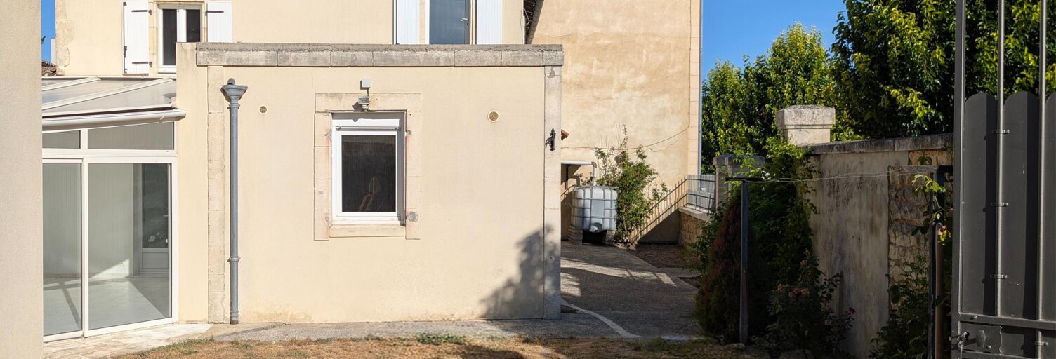 Maison 7 Pièces 93 m² à louer à Saint-Jean-d'Angély (17400)