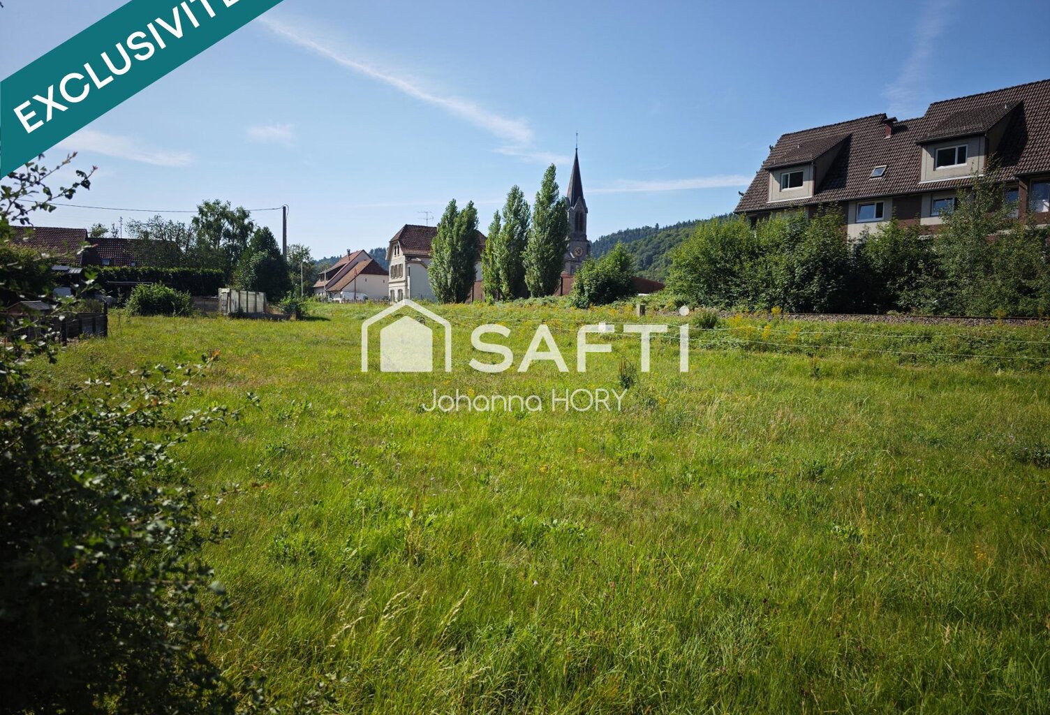 Terrain plat constructible de 9 ares — photo 1