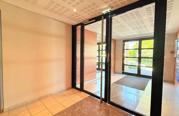 Appartement 3 chambres terrasse garage double — photo 2