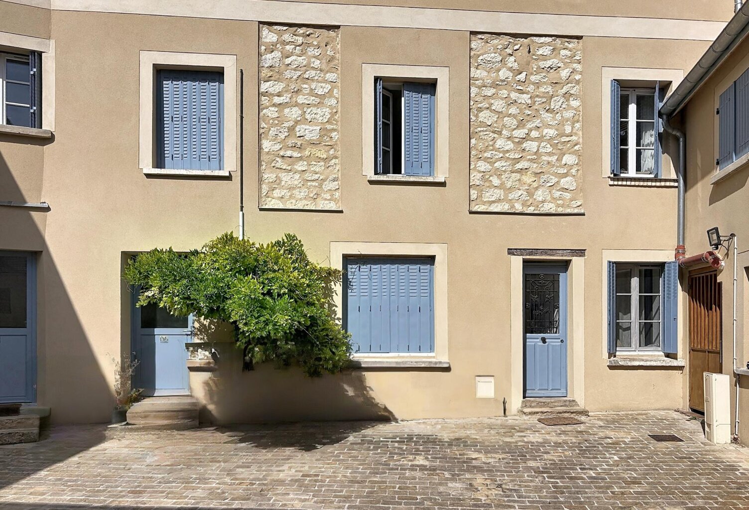 Magnifique Triplex rénové à la campagne — photo 1