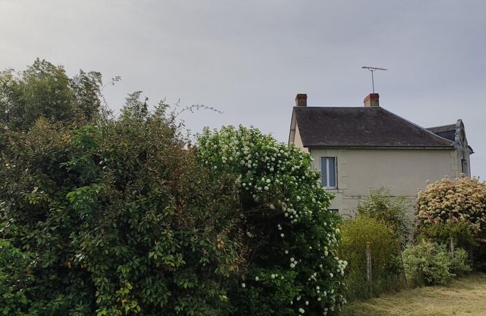 Superbe maison en pierre de Tuffe avec grand potentiel ! — photo 5