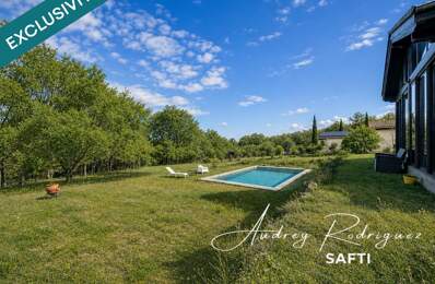 Plain-pied familial avec piscine et véranda — photo du bien