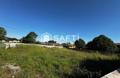 Terrain constructible 746m2 clôt — photo du bien