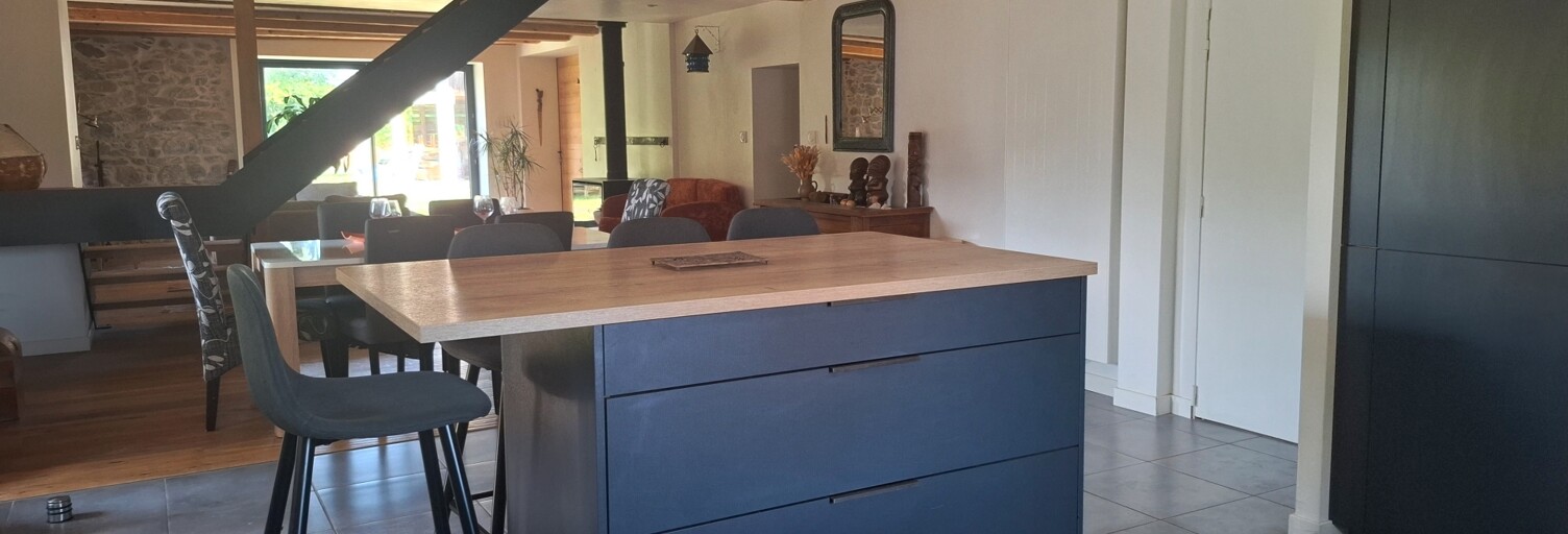 Maison 9 Pièces 317 m² à vendre à Vinzier (74500)