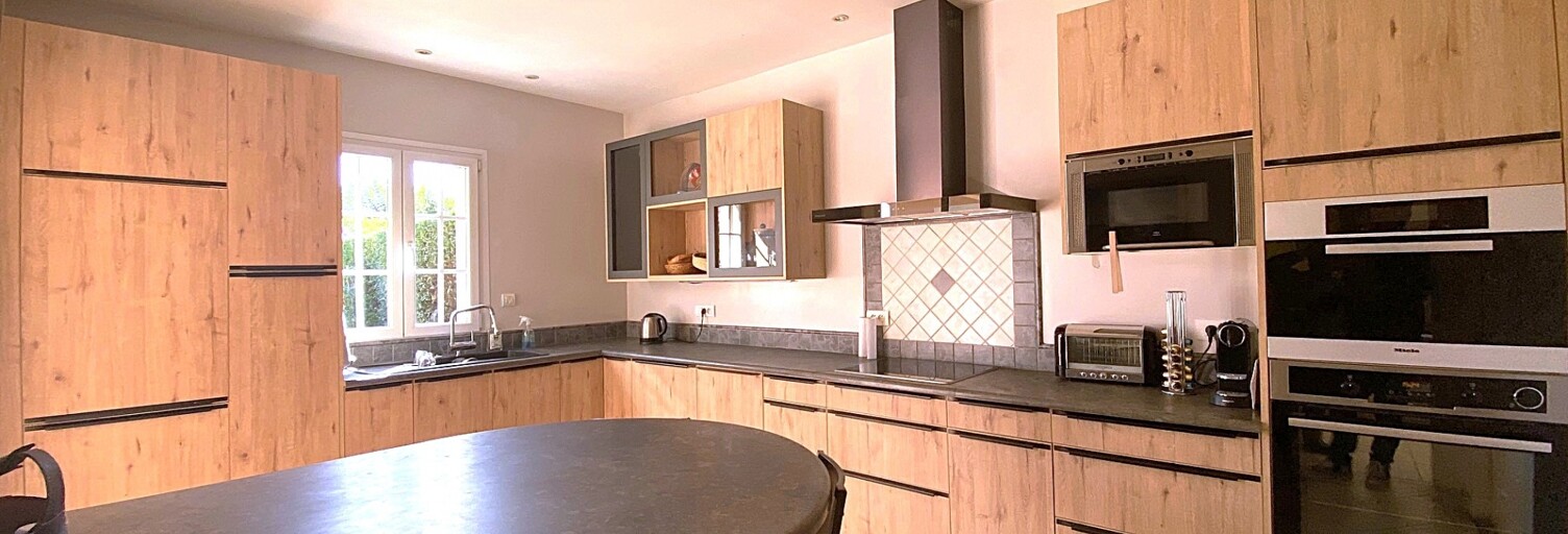 Maison 7 Pièces 183 m² à vendre à L'Isle-sur-la-Sorgue (84800)