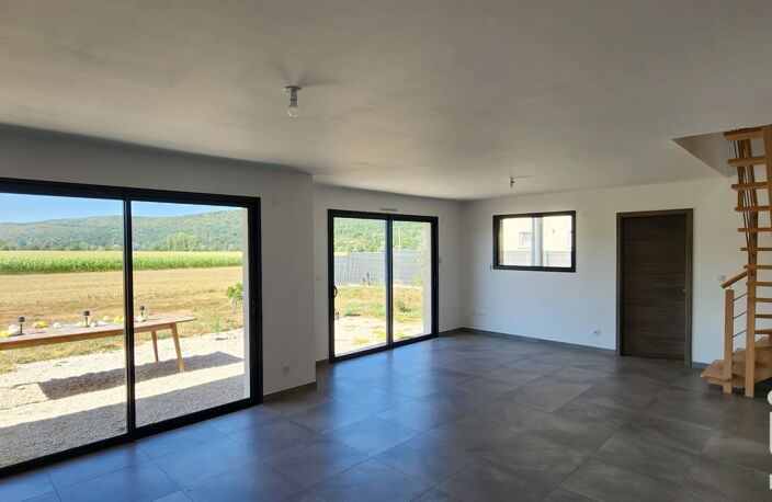 Vente Maison/villa 6 pièces — photo 3