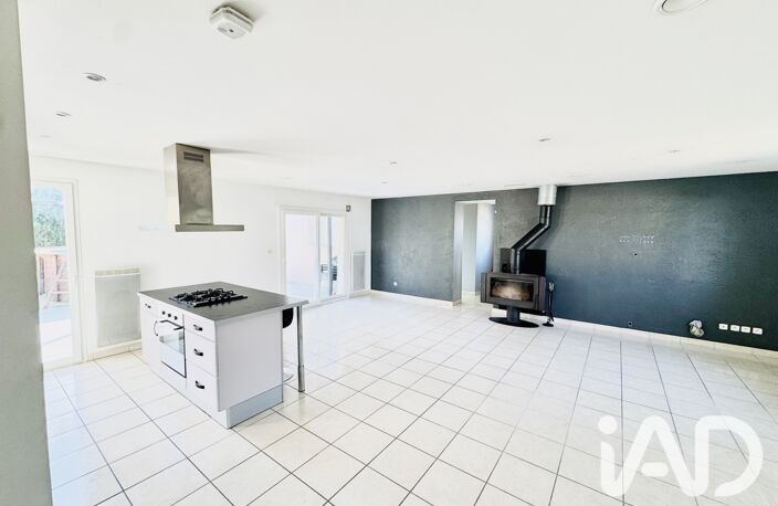 Vente Maison/villa 7 pièces — photo 2