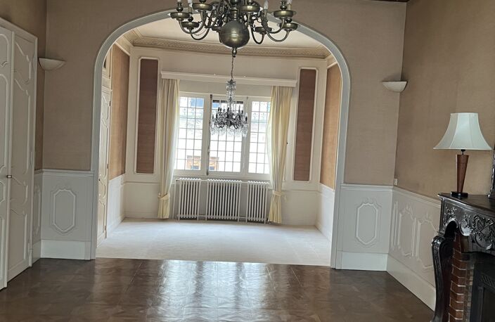 Vente Maison de ville 8 pièces — photo 2