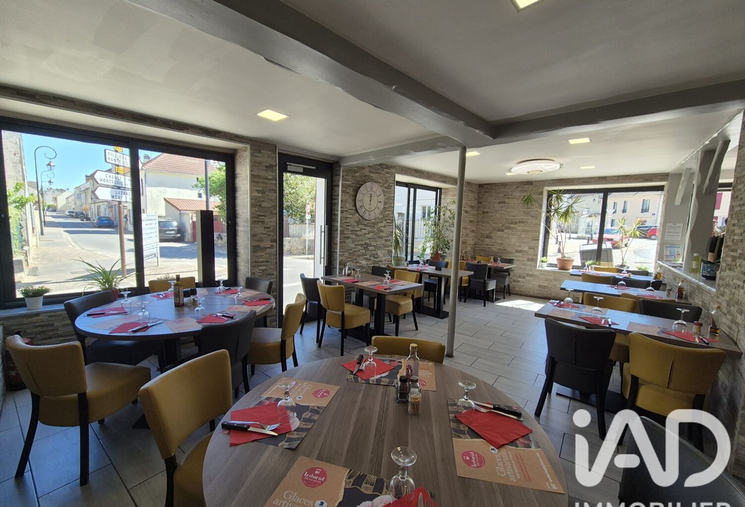 Vente Restaurant 167 m&sup2; — photo 1
