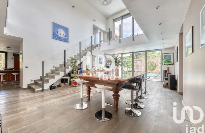 Vente Maison/villa 9 pièces — photo 2
