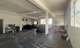 Garage  173 m² à vendre à Barcelonnette (04400)