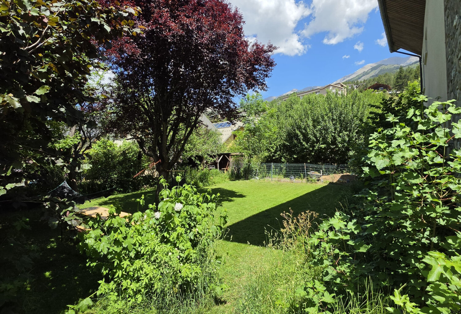 Appartement rez-de-jardin Barcelonnette Centre — photo 1