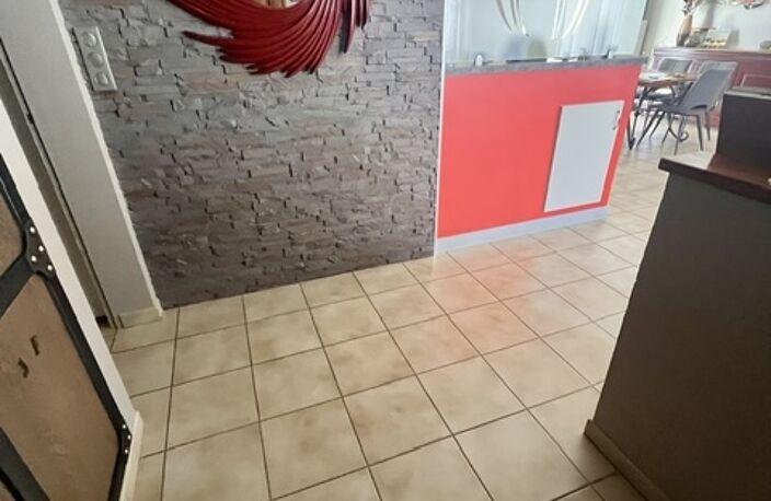Vente Maison/villa 5 pièces — photo 4